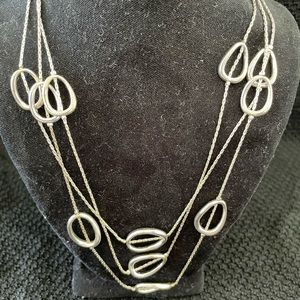 Silver tone necklace